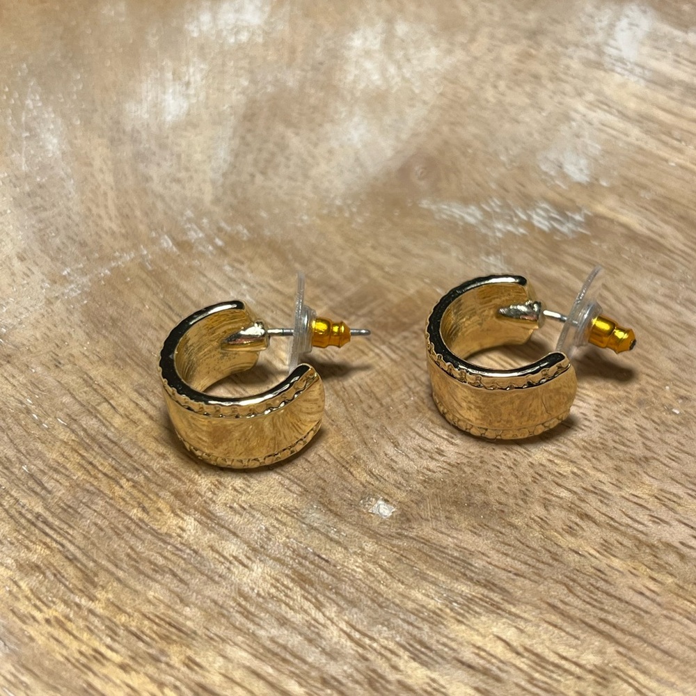 Huggie Half Hoop Gold Tone Chunky Earrings - Picture 6 of 9